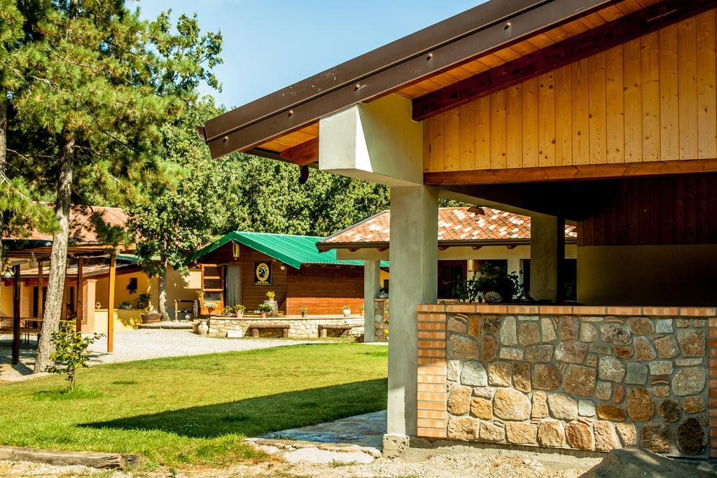 Hotel La Taverna Dei Briganti Cotronei Exterior foto